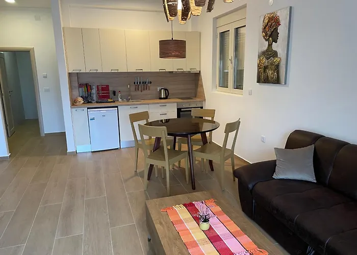 Lux Apartment Amarin